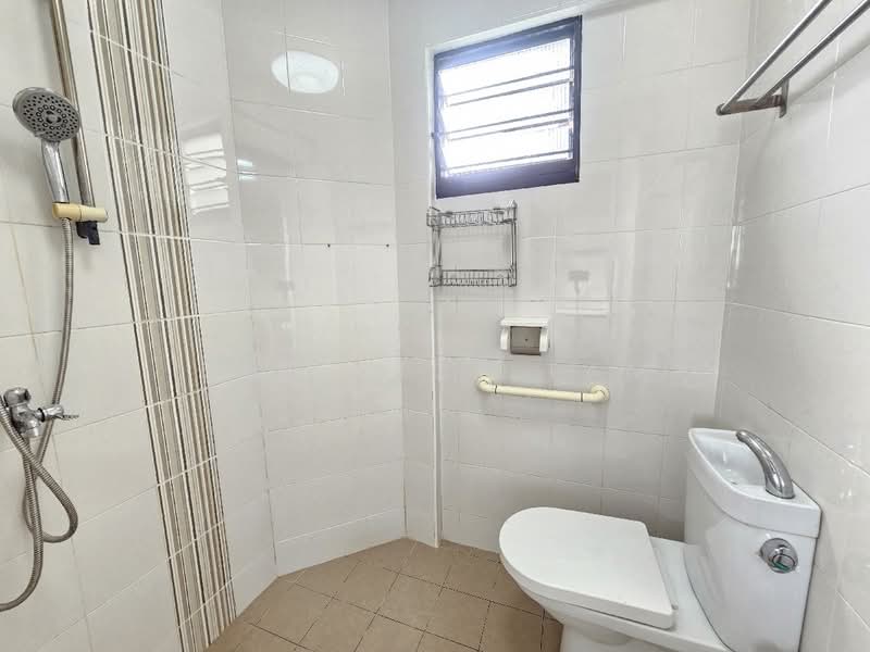 303 Jurong East Street 32, 303 Jurong East Street 32, 2 Bedrooms, 721 sqft, HDB Flat For Sale, by Benedict Tan, 500186705 - PropertyGuru.com.sg
