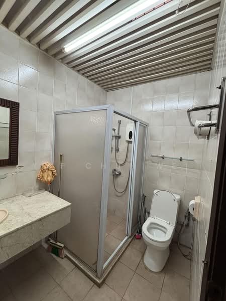 Chuan Terrace, Chuan Terrace, Room Rental, 180 sqft, Terraced House For Rent, by Yap Chun Wei, 500186710 - Bathroom - PropertyGuru.com.sg