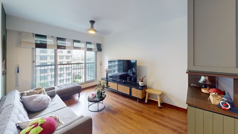 222A Bedok North Drive, 222A Bedok North Drive, 3 Bedrooms, 990 sqft, HDB Flat For Sale, by Tim Seow, 500186716 - Living Room - PropertyGuru.com.sg