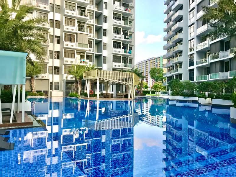 Urban Vista, 10 Tanah Merah Kechil Link, 2 Bedrooms, 441 sqft, Condominium For Sale, by Terence Tee (郑志翔), 500186731 - Pool - PropertyGuru.com.sg