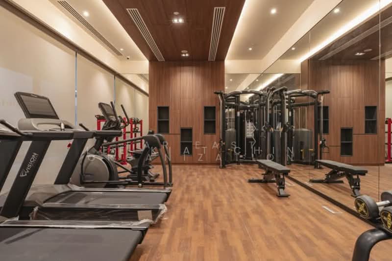 Parksuites, 18 Holland Grove Road, 1 Bedroom, 624 sqft, Condominium For Sale, by Lee Kiat Chin, 500186742 - Gym - PropertyGuru.com.sg