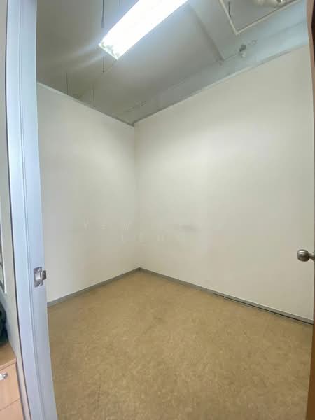 Hola Centre, 65 Ubi Crescent, 1,044 sqft, Light Industrial (B1) For Rent, by Yew Peck Leng, 500186758 - Interior - CommercialGuru.com.sg
