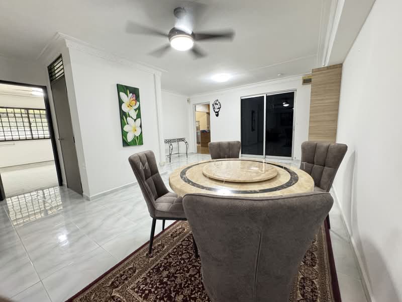 851 Woodlands Street 83, 851 Woodlands Street 83, 3 Bedrooms, 1,335 sqft, HDB Flat For Rent, by Shamir (Agent SAM), 500186765 - Dining Room - PropertyGuru.com.sg
