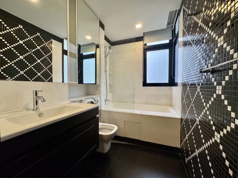 1919, 110 Sophia Road, 2 Bedrooms, 700 sqft, Condominium For Rent, by Korynne Chiong, 500186776 - Bathroom - PropertyGuru.com.sg