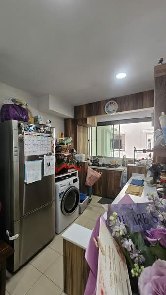 672B Edgefield Plains, 672B Edgefield Plains, 2 Bedrooms, 700 sqft, HDB Flat For Sale, by Jose Loh Zhenhao, 500186782 - Kitchen - PropertyGuru.com.sg