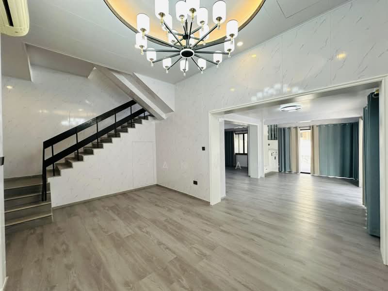 Large Coner Terrace Telok Kurau in East Coast, Telok Kurau, 5 Bedrooms, 3,800 sqft, Corner Terrace For Rent, by Vivian Wang, 500186783 - Living Room - PropertyGuru.com.sg