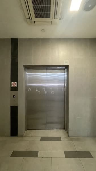 Tai Seng Point, 11 Irving Place, 678 sqft, Light Industrial (B1) For Sale, by Wenyih Teo, 500186794 - Corridor - CommercialGuru.com.sg