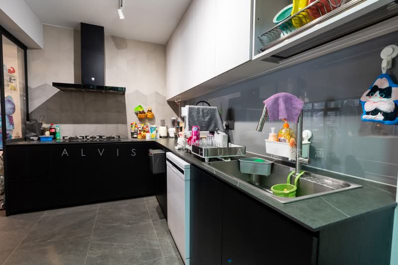 153C Bedok South Road, 153C Bedok South Road, 3 Bedrooms, 1,001 sqft, HDB Flat For Sale, by Alviss Phua 潘家涵, 500186804 - Kitchen - PropertyGuru.com.sg