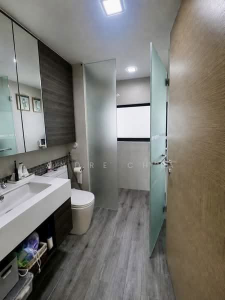 The Terrace, 88 Edgedale Plains, 3 Bedrooms, 1,076 sqft, Executive Condominium For Sale, by Andre Chia, 500186817 - Bathroom - PropertyGuru.com.sg