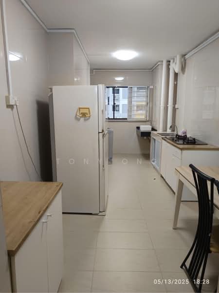 537 Bukit Batok Street 52, 537 Bukit Batok Street 52, 2 Bedrooms, 1,108 sqft, HDB Flat For Rent, by Tony Ong, 500186818 - PropertyGuru.com.sg
