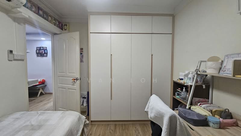 210 Jurong East Street 21, 210 Jurong East Street 21, 2 Bedrooms, 721 sqft, HDB Flat For Sale, by Evan Loh, 500186820 - Bedroom - PropertyGuru.com.sg