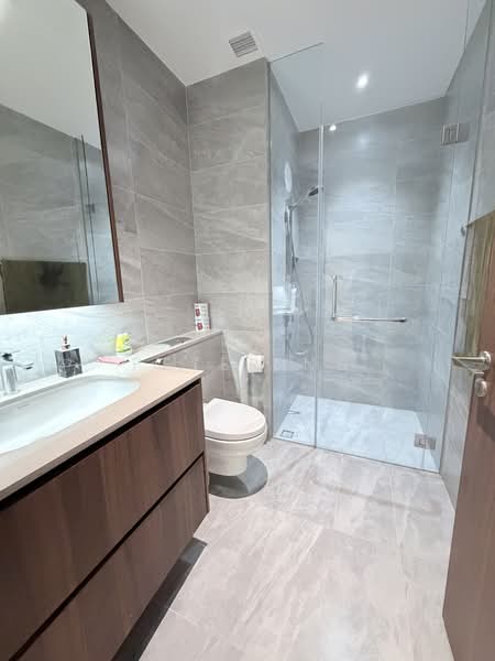 Phoenix Residences, 71 Phoenix Avenue, 2 Bedrooms, 721 sqft, Condominium For Sale, by Peter Ng, 500186821 - Bathroom - PropertyGuru.com.sg