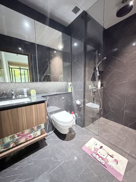 Phoenix Residences, 71 Phoenix Avenue, 2 Bedrooms, 721 sqft, Condominium For Sale, by Peter Ng, 500186821 - Bathroom - PropertyGuru.com.sg