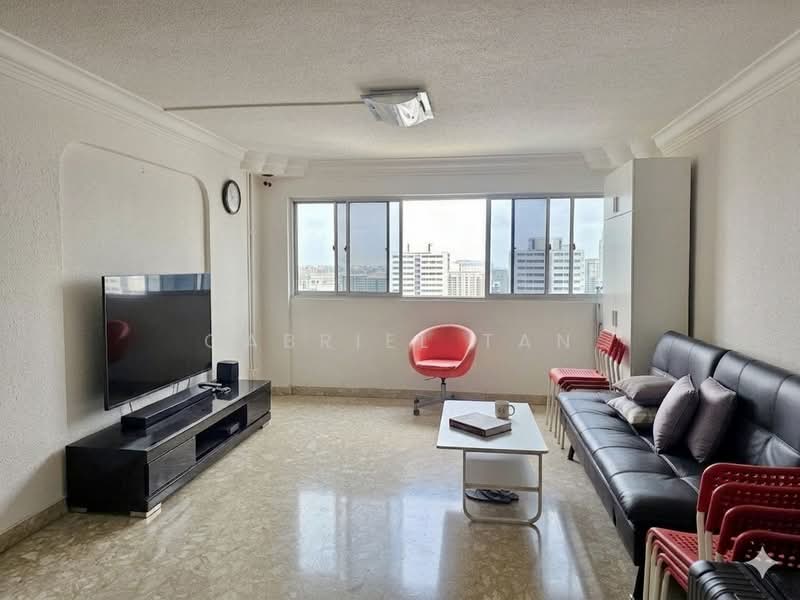 533 Jurong West Street 52, 533 Jurong West Street 52, 3 Bedrooms, 1,270 sqft, HDB Flat For Sale, by Gabriel Tan, 500186831 - Living Room - PropertyGuru.com.sg