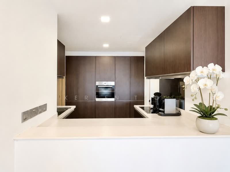 Marina Bay Suites, 3 Central Boulevard, 3 Bedrooms, 1,603 sqft, Condominium For Sale, by Kereen Teo, 500186833 - Kitchen - PropertyGuru.com.sg