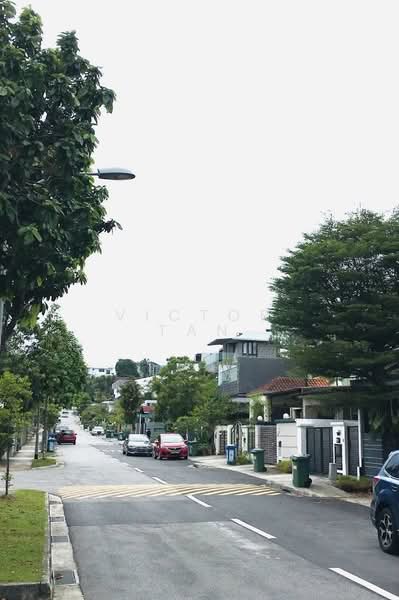 Super Undervalued Freehold Cluster in Thomson, , 5 Bedrooms, 3,735 sqft, Cluster House For Sale, by Victor Tan, 500186841 - Exterior - PropertyGuru.com.sg