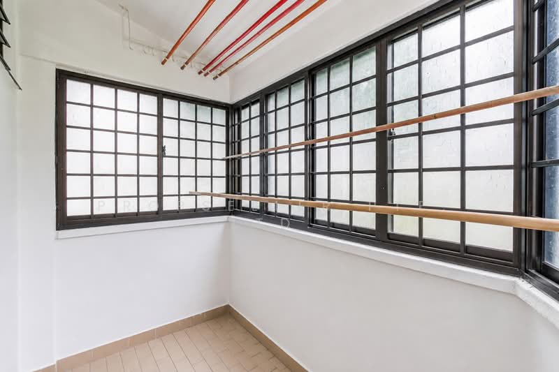 161 Simei Road, 161 Simei Road, 3 Bedrooms, 1,163 sqft, HDB Flat For Sale, by JOHN YEO, 500186885 - Balcony - PropertyGuru.com.sg