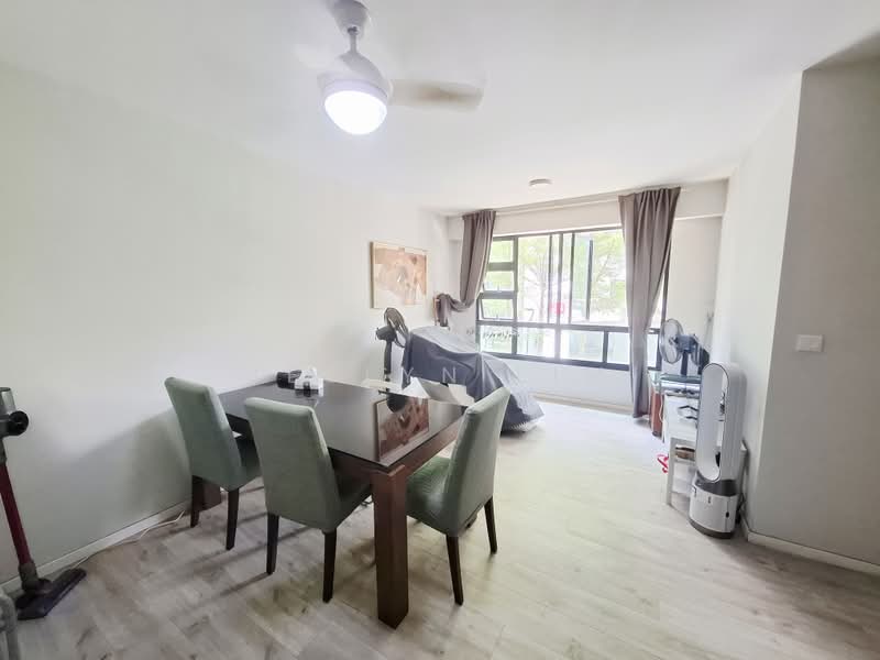 121B Punggol Edge, 121B Edgedale Plains, 3 Bedrooms, 1,001 sqft, HDB Flat For Sale, by Jeslyn Lim, 500186888 - Living Room - PropertyGuru.com.sg