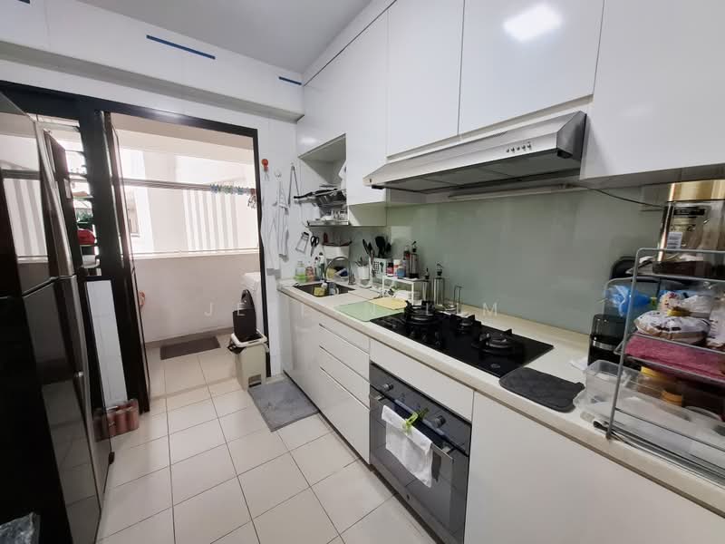 121B Punggol Edge, 121B Edgedale Plains, 3 Bedrooms, 1,001 sqft, HDB Flat For Sale, by Jeslyn Lim, 500186888 - Kitchen - PropertyGuru.com.sg