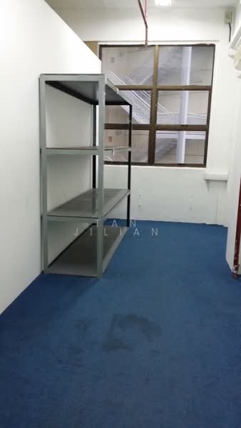 Alpha Building, 45 Kallang Pudding Road, 400 sqft, Light Industrial (B1) For Rent, by Tan Jilian, 500186891 - the other room - CommercialGuru.com.sg