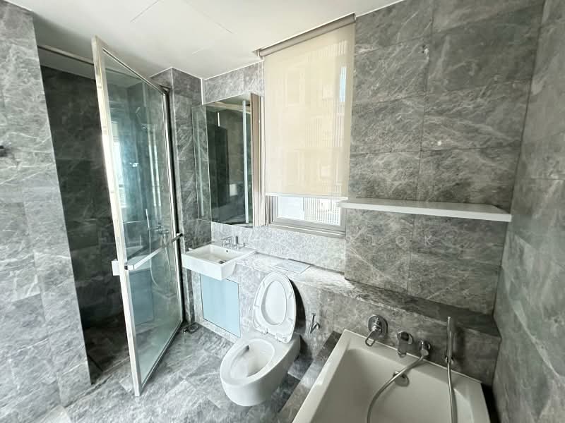 Skyline Residences, 610 Telok Blangah Road, 3 Bedrooms, 1,346 sqft, Apartment For Rent, by Lim Hong Geok, 500186907 - Bathroom - PropertyGuru.com.sg