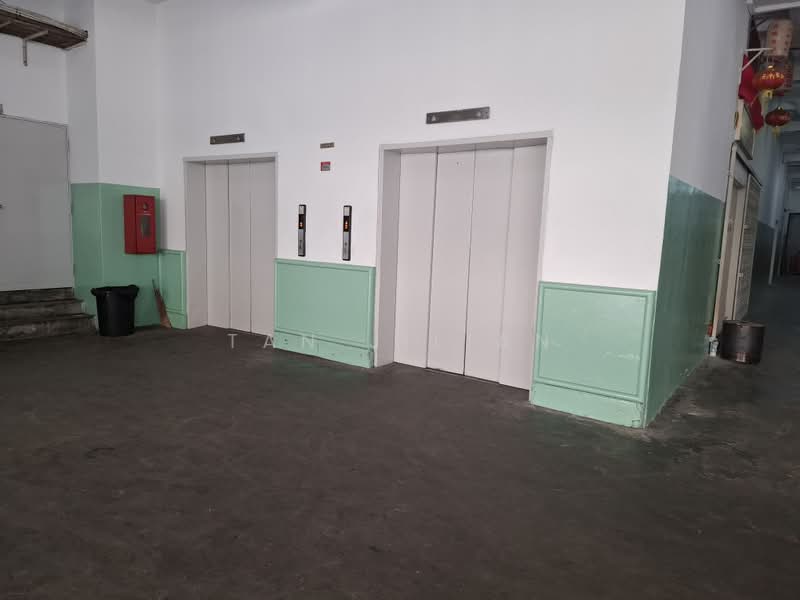 Valiant Industrial Building, 30 Kallang Pudding Road, 360 sqft, Light Industrial (B1) For Rent, by Tan Jilian, 500186913 - 2 Cargo lifts - CommercialGuru.com.sg