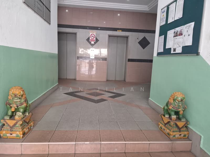 Valiant Industrial Building, 30 Kallang Pudding Road, 360 sqft, Light Industrial (B1) For Rent, by Tan Jilian, 500186913 - 2 Passenger lifts - CommercialGuru.com.sg