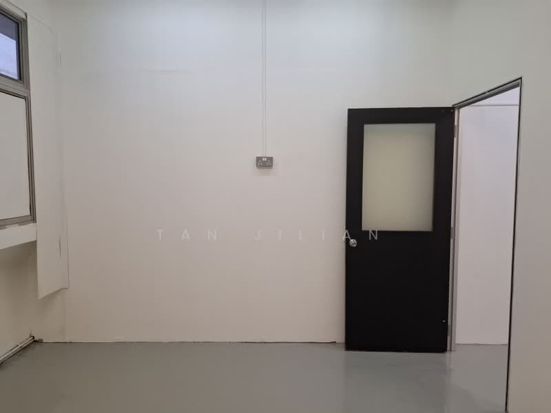 Valiant Industrial Building, 30 Kallang Pudding Road, 360 sqft, Light Industrial (B1) For Rent, by Tan Jilian, 500186913 - Newly painted walls and floor - CommercialGuru.com.sg