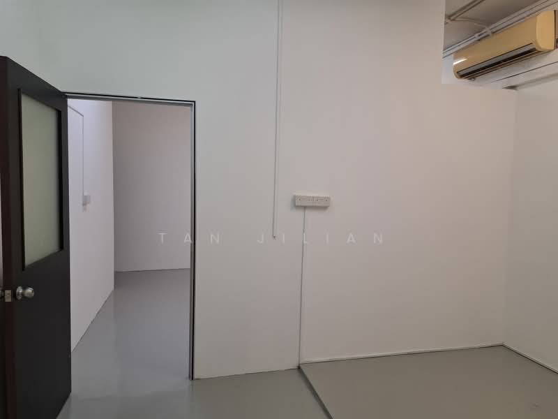 Valiant Industrial Building, 30 Kallang Pudding Road, 360 sqft, Light Industrial (B1) For Rent, by Tan Jilian, 500186913 - Interior - CommercialGuru.com.sg
