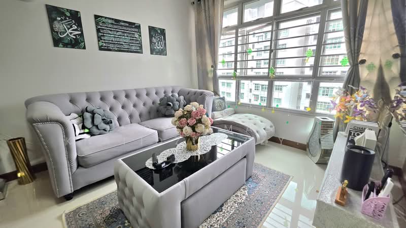 673B Edgefield Plains, 673B Edgefield Plains, 2 Bedrooms, 700 sqft, HDB Flat For Sale, by Mohammad Khafidz(Fizzy Fizz), 500186914 - Living Room - PropertyGuru.com.sg