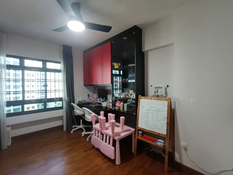 988A Jurong West Street 93, 988A Jurong West Street 93, 3 Bedrooms, 1,184 sqft, HDB Flat For Sale, by EVON NG, 500186924 - Study - PropertyGuru.com.sg