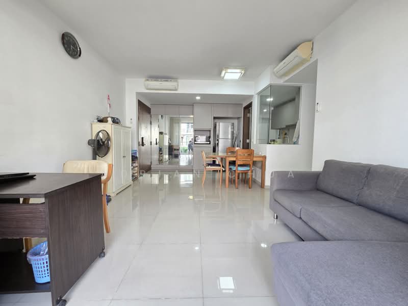 The Visionaire, 174 Canberra Drive, 4 Bedrooms, 1,141 sqft, Executive Condominium For Sale, by Adrian Chua, 500186926 - Living Room - PropertyGuru.com.sg
