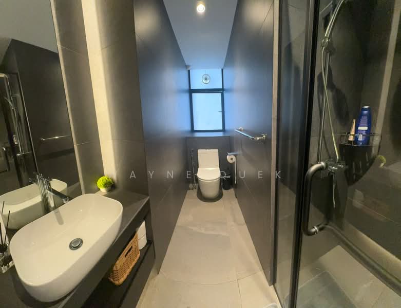 King's Mansion, 437 Tanjong Katong Road, Room Rental, 220 sqft, Condominium For Rent, by Wayne Quek, 500186929 - Bathroom - PropertyGuru.com.sg