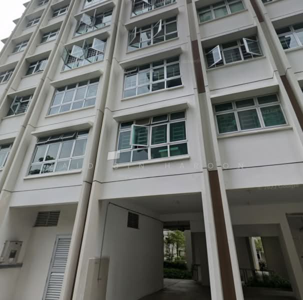471 Upper Serangoon Crescent, 471 Upper Serangoon Crescent, 3 Bedrooms, 1,001 sqft, HDB Flat For Sale, by Zaid Bin Haroon, 500186931 - Exterior - PropertyGuru.com.sg