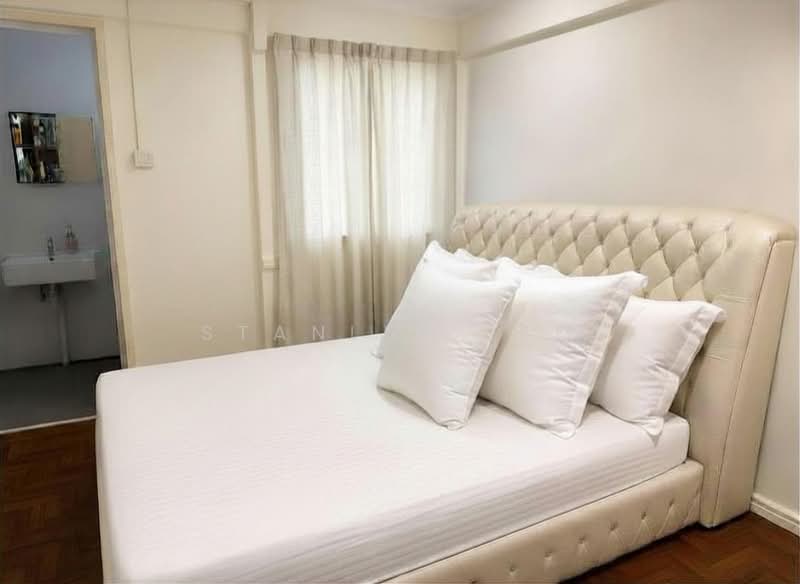 431 Clementi Avenue 3, 431 Clementi Avenue 3, 2 Bedrooms, 883 sqft, HDB Flat For Sale, by Stanley Lam, 500186932 - Bedroom - PropertyGuru.com.sg
