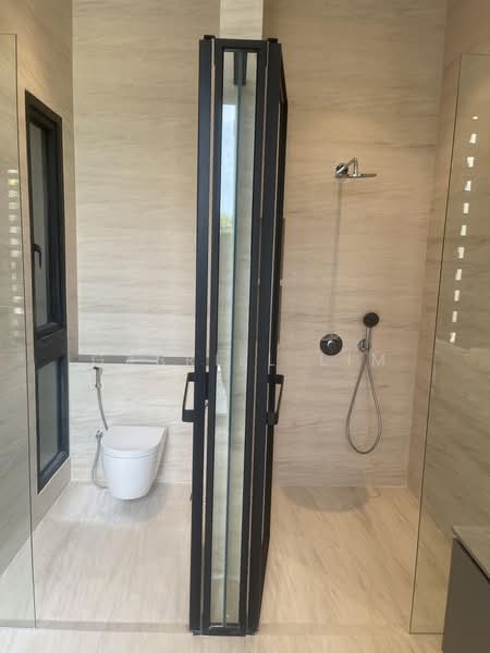 ❤️BEST BRAND NEW SEMI-D IN D11❤️✅RAFFLES GIRLS PRIMARY SCHOOL✅⭐BRILLIANTLY DESIGNED⭐⚡REGULAR SHAPED, HILLCREST / GREENWOOD / GREENMEAD /  GREENVIEW / WATTEN / BUKIT TIMAH / CORONATION /, 5 Bedrooms, 6,736 sqft, Semi-Detached House For Sale, by Gabriel Lim, 500186934 - Bathroom - PropertyGuru.com.sg