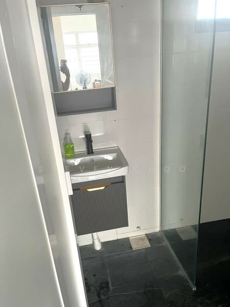 224B Sumang Lane, 224B Sumang Lane, Room Rental, 120 sqft, HDB Flat For Rent, by Steven Choo, 500186945 - Bathroom - PropertyGuru.com.sg