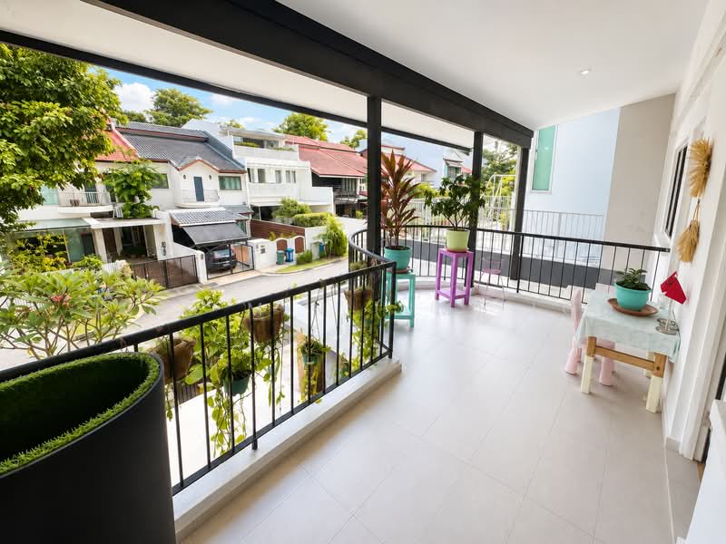 Goldhill Drive, , 3 Bedrooms, 2,200 sqft, Terraced House For Rent, by Jing Min (JM) Loo, 500186946 - Balcony - PropertyGuru.com.sg
