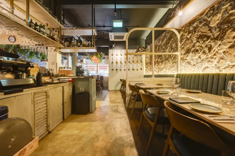 ✨ Prime F&B Shophouse on Keong Saik Road, Keong Saik Road | Neil Road | Bukit Pasoh Road, 1,400 sqft, Food & Beverage For Rent, by Evon Tan 陈玉凤, 500186951 - Interior - CommercialGuru.com.sg