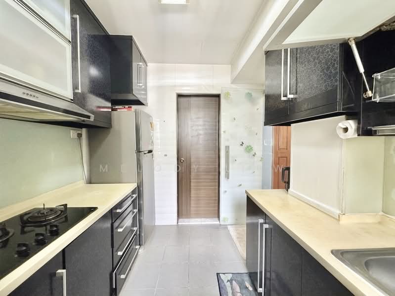 St Francis Court, 90 Saint Francis Road, 2 Bedrooms, 818 sqft, Apartment For Sale, by Melody Liew, 500186958 - Kitchen - PropertyGuru.com.sg
