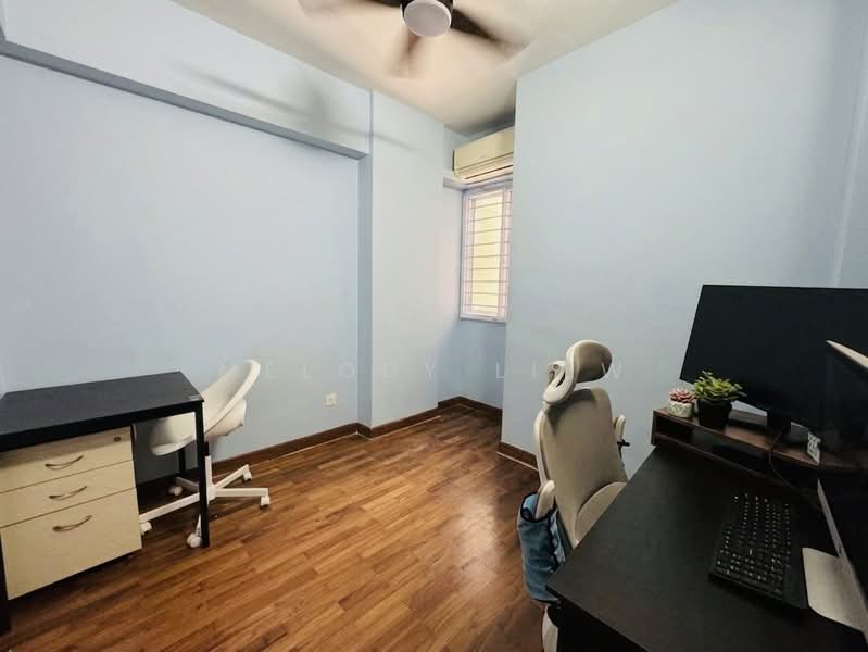 St Francis Court, 90 Saint Francis Road, 2 Bedrooms, 818 sqft, Apartment For Sale, by Melody Liew, 500186958 - Study - PropertyGuru.com.sg
