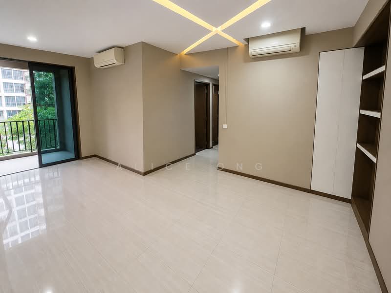 Bellewoods, 104 Woodlands Avenue 5, 3 Bedrooms, 936 sqft, Executive Condominium For Sale, by Alice Ong, 500186968 - Living and Dining - PropertyGuru.com.sg