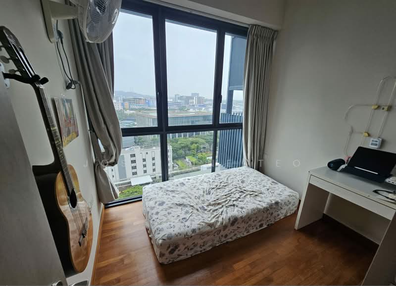 J Gateway, 2 Gateway Drive, 3 Bedrooms, 893 sqft, Condominium For Sale, by Josephine Teo, 500186982 - Bedroom - PropertyGuru.com.sg