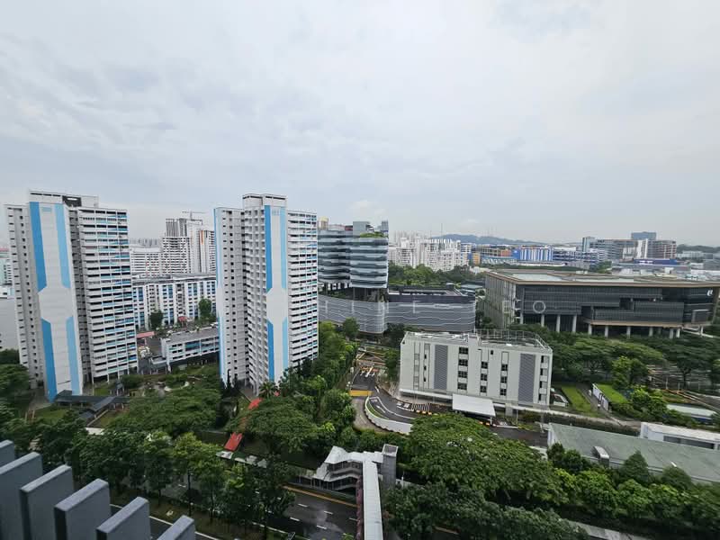 J Gateway, 2 Gateway Drive, 3 Bedrooms, 893 sqft, Condominium For Sale, by Josephine Teo, 500186982 - PropertyGuru.com.sg