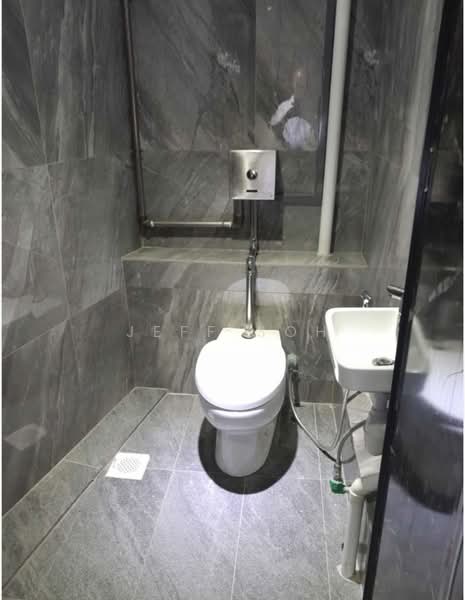 122 Arab Street, 122 Arab Street, 1,740 sqft, Shop / Shophouse For Rent, by Jeff Soh, 500186983 - Bathroom - CommercialGuru.com.sg