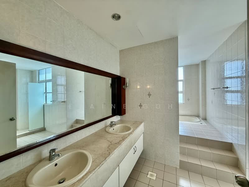 La Suisse I, 58 Swiss View, 5 Bedrooms, 4,844 sqft, Condominium For Rent, by Elaine Goh, 500186985 - Bathroom - PropertyGuru.com.sg
