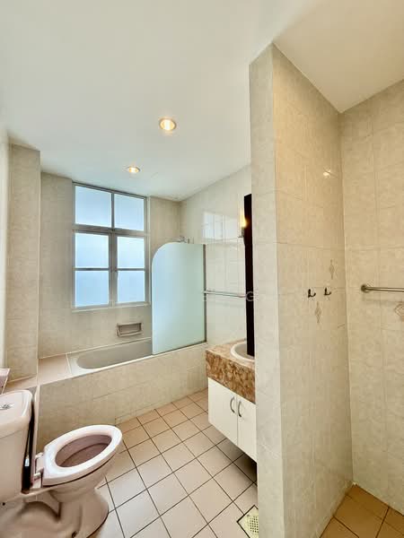 La Suisse I, 58 Swiss View, 5 Bedrooms, 4,844 sqft, Condominium For Rent, by Elaine Goh, 500186985 - Bathroom - PropertyGuru.com.sg