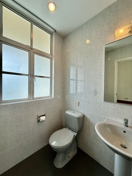 La Suisse I, 58 Swiss View, 5 Bedrooms, 4,844 sqft, Condominium For Rent, by Elaine Goh, 500186985 - Bathroom - PropertyGuru.com.sg