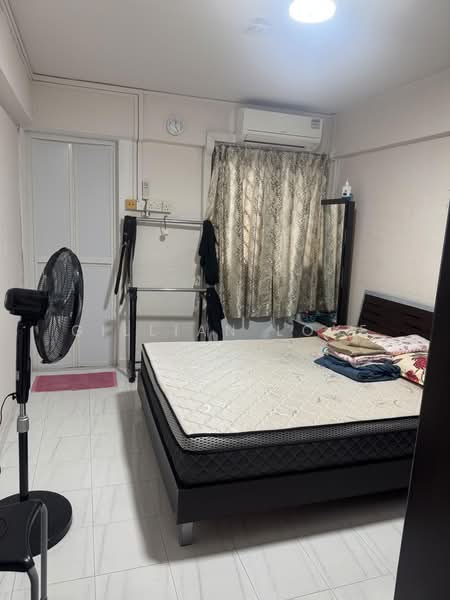 419 Bedok North Street 1, 419 Bedok North Street 1, 2 Bedrooms, 732 sqft, HDB Flat For Rent, by Gillian Loke, 500186989 - Bedroom - PropertyGuru.com.sg