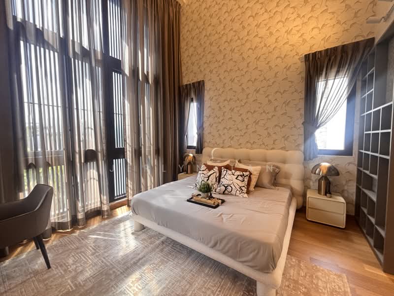 Fernhill Road, Stevens Close, Dalvey Road, Fernhill Road, Stevens Close, Dalvey Road, 6 Bedrooms, 7,441 sqft, Semi-Detached House For Sale, by Jerlyn Tan, 500186990 - Bedroom - PropertyGuru.com.sg